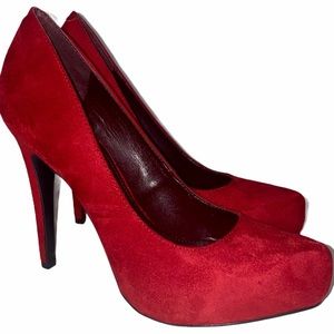 BCBGENERATION Parade Suede Red Platform High Heel 2000s